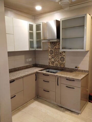 Kitchen in 2.5 BHK Apartment at Mayur Vihar – for Rent