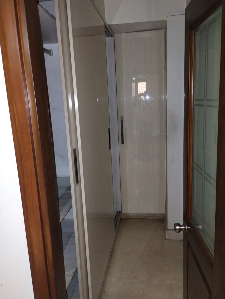 undefined, mayur vihar 2.5 Bedroom 1050 Sq.Ft. Apartment In Mayur Vihar Delhi 9681369