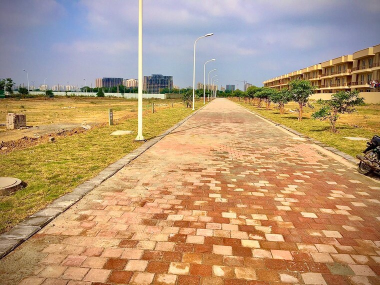 Exterior View, bptp-parklands  191 Sq.Yd. Plot In Sector 76 Faridabad 9681372