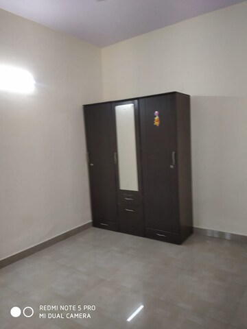 Room in 1.5 BHK Builder Floor at Mayur Vihar – for Rent