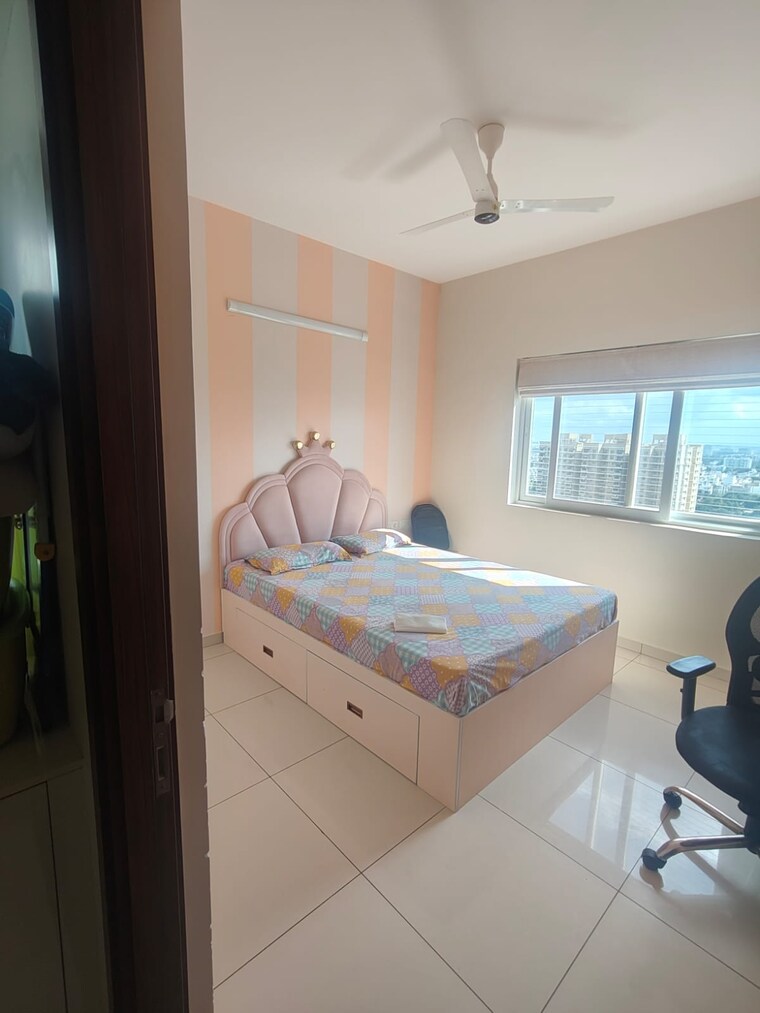 Bedroom, vajram-newtown 2 Bedroom 858 Sq.Ft. Apartment In Thanisandra Main Road Bangalore 9681382