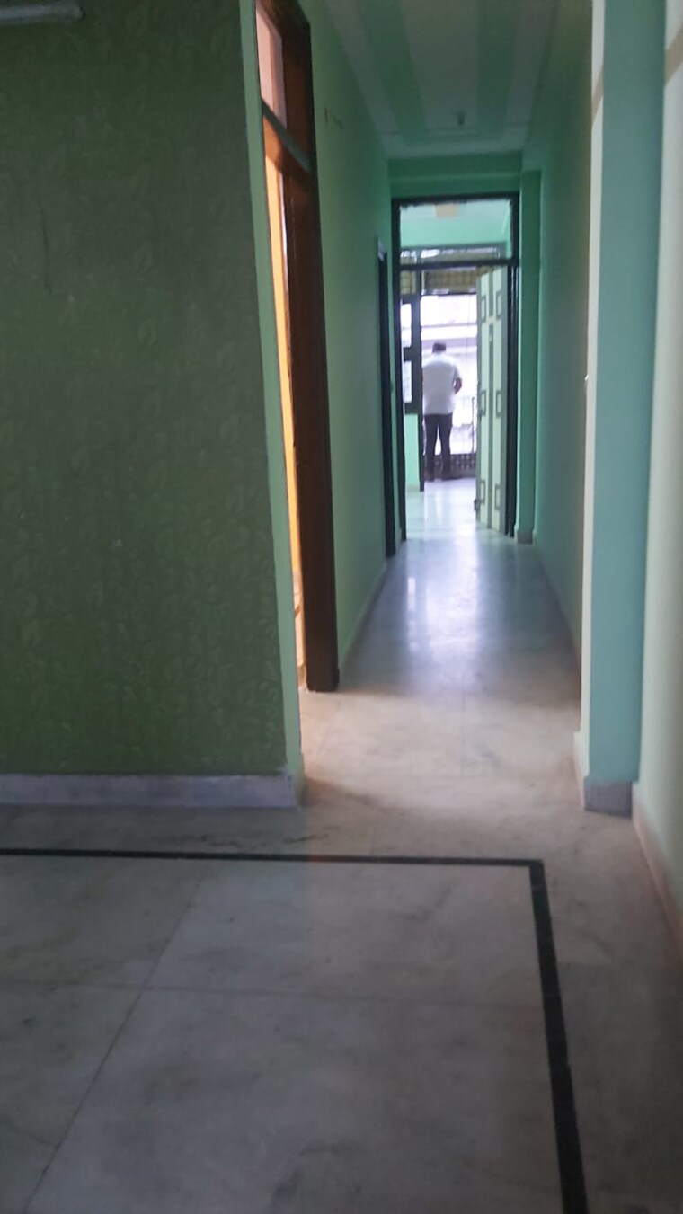 undefined, mayur vihar 2.5 Bedroom 750 Sq.Ft. Builder Floor In Mayur Vihar Delhi 9681395