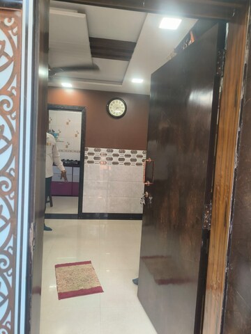 Furnished Amenities in 1 BHK Apartment at Kurla East – for Rent