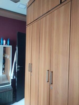 Furnished Amenities in 1 BHK Apartment at Kurla East – for Rent