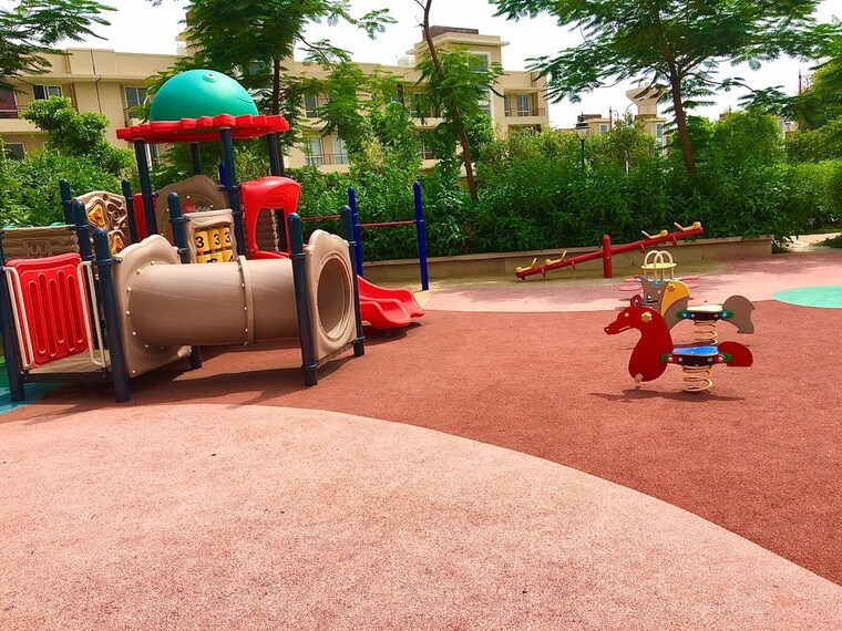  Parking, bptp-parkland-pride  400 Sq.Yd. Plot In Sector 77 Faridabad 9681400