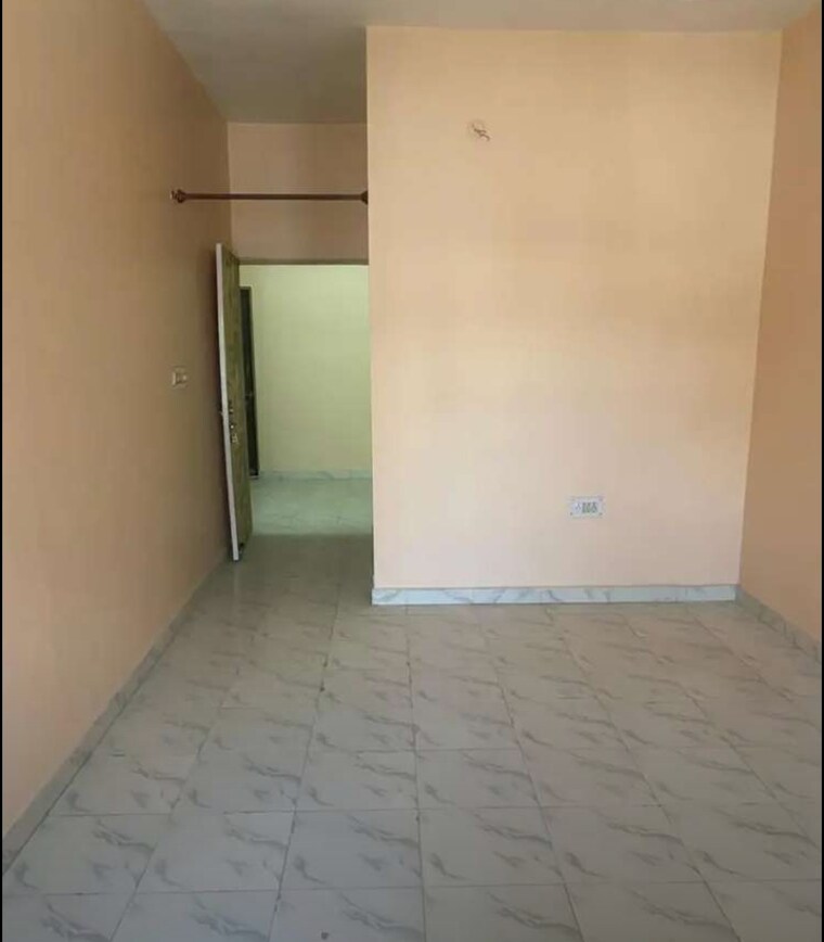 Room, husainganj 2 Bedroom 900 Sq.Ft. Apartment In Husainganj Lucknow 9681407