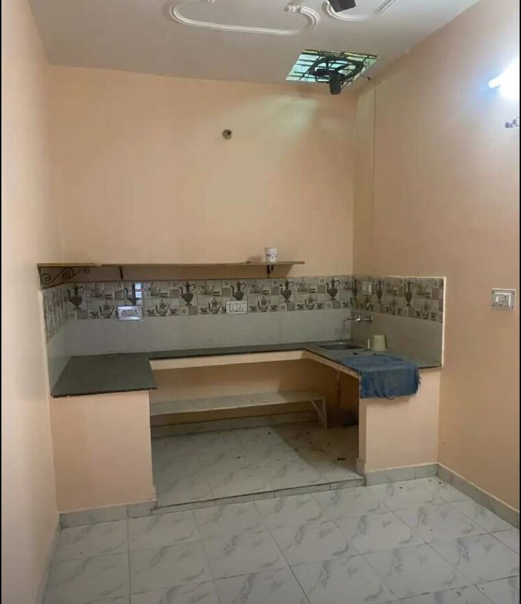 Kitchen, husainganj 2 Bedroom 900 Sq.Ft. Apartment In Husainganj Lucknow 9681407