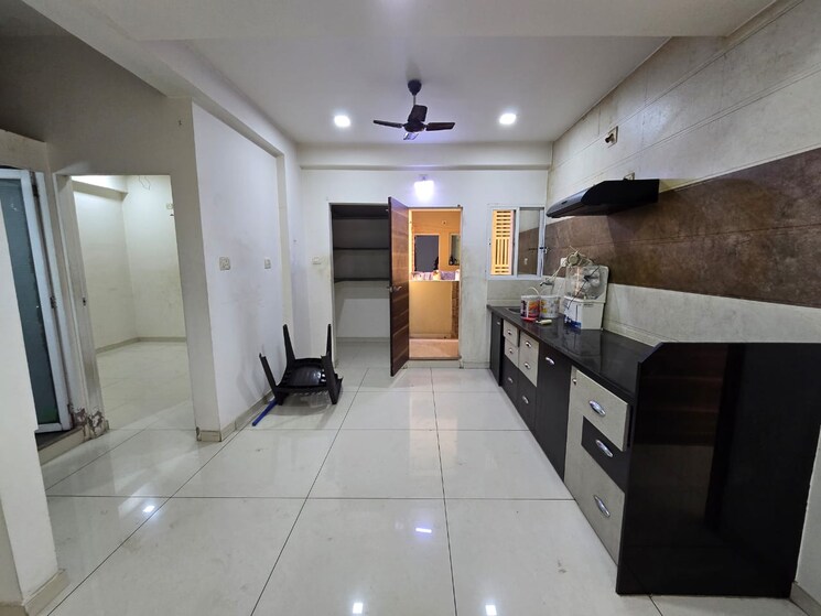 Kitchen, new vip road 3 Bedroom 1700 Sq.Ft. Apartment In New Vip Road Vadodara 9681414