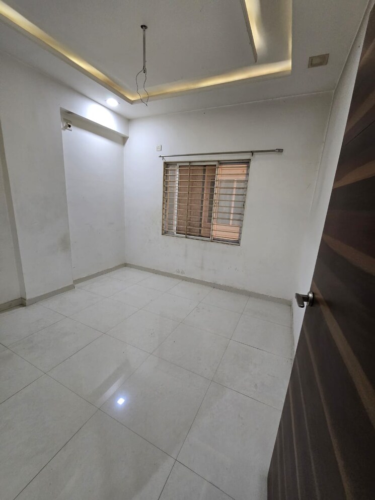 Room, new vip road 3 Bedroom 1700 Sq.Ft. Apartment In New Vip Road Vadodara 9681414