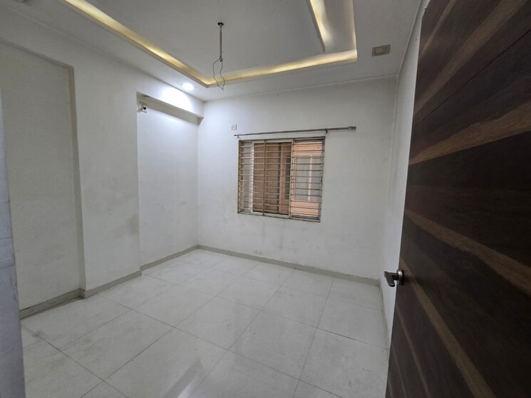 Room, new vip road 3 Bedroom 1700 Sq.Ft. Apartment In New Vip Road Vadodara 9681414