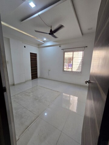 Kitchen in 3 BHK Apartment at New Vip Road – for Rent