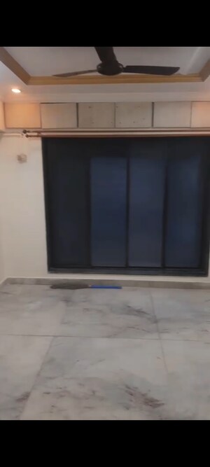 Room in 1 BHK Apartment at Kurla East – for Rent