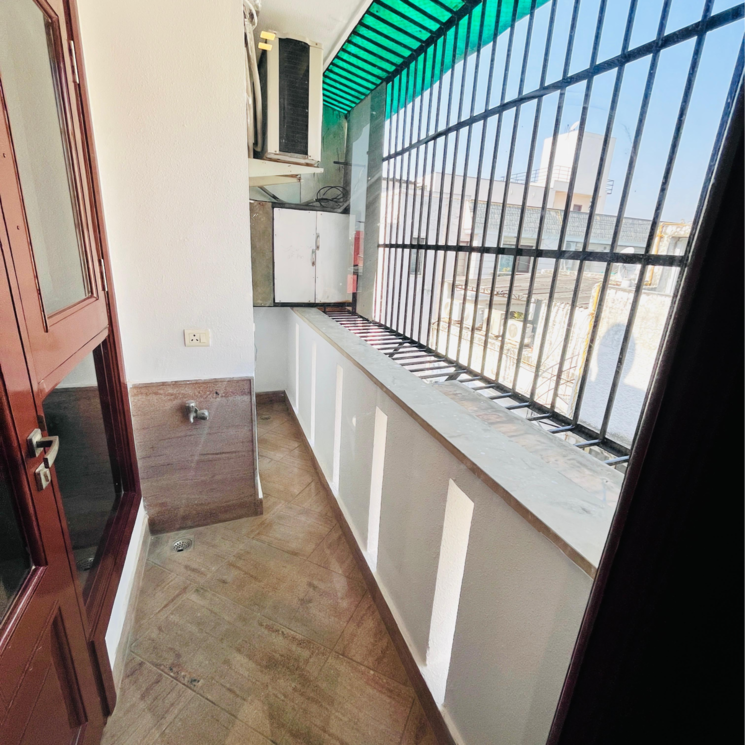 Balcony, safdarjung development area 3 Bedroom 200 Sq.Yd. Builder Floor In Safdarjung Development Area Delhi 9681429