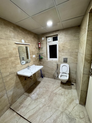 Bathroom in 3 BHK Apartment at Vishnu Vistara, Hi Tech City – for Sale