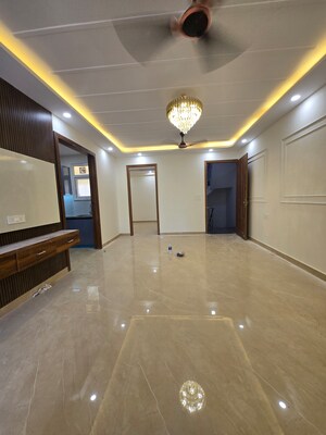 Furnished Amenities in 3 BHK Builder Floor at Chattarpur – for Sale