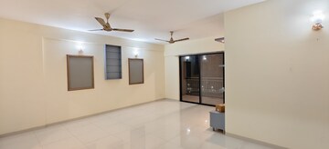 Room in 2 BHK Apartment at Pride Pegasus, Hennur Road – for Rent