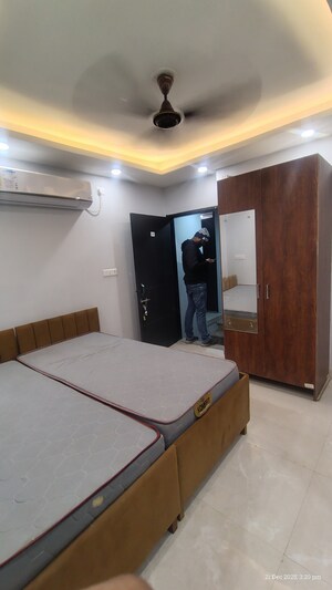 1 RK Penthouse For Rent in Greenwood City, Sector 40