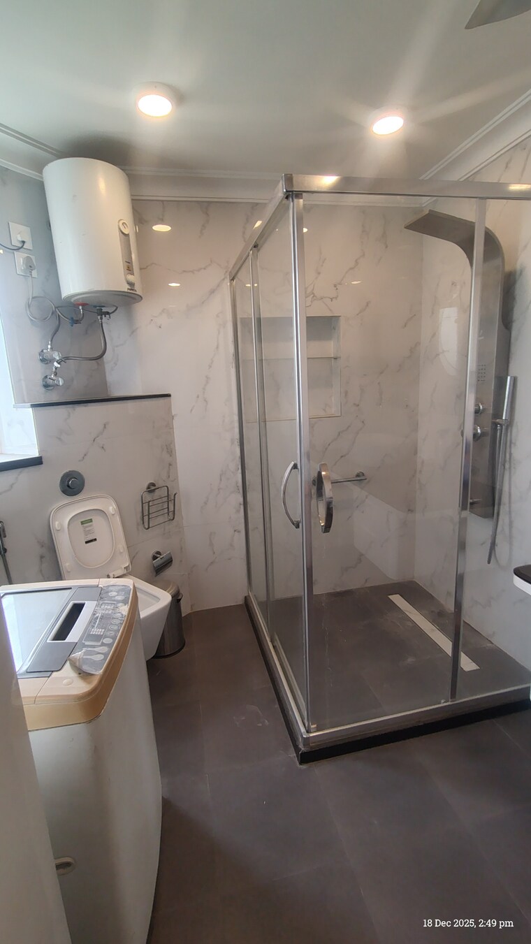 Master Bedroom, unitech-palms 3.5 Bedroom 1700 Sq.Ft. Apartment In South City 1 Gurgaon 9681458