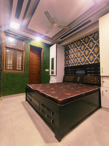 Master Bedroom in 2 BHK Builder Floor at Dwarka Mor – for Rent