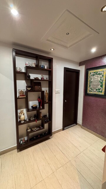 Room in 3 BHK Apartment at Orchid Greens Aprtment, Shettihalli – for Rent