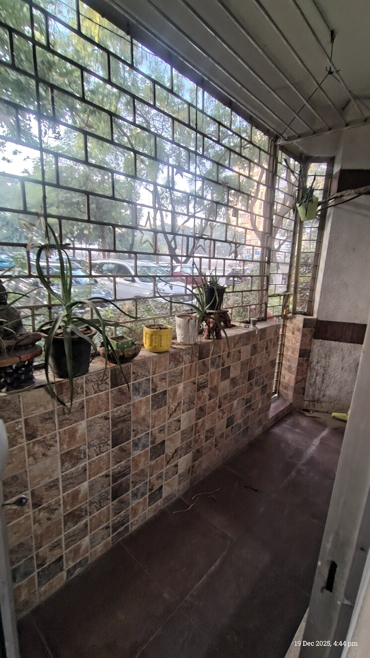 Balcony, the-retreat-gurgaon 2.5 Bedroom 1200 Sq.Ft. Apartment In Sector 41 Gurgaon 9681470