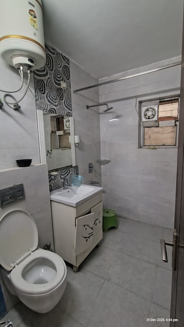 Master Bedroom in 2.5 BHK Apartment at The Retreat Gurgaon, Sector 41 – for Rent