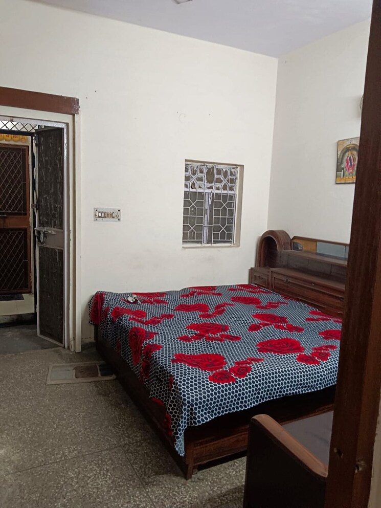 Bedroom, lajpat nagar 4 1 Bedroom 356 Sq.Ft. Builder Floor In Lajpat Nagar 4 Delhi 9681479