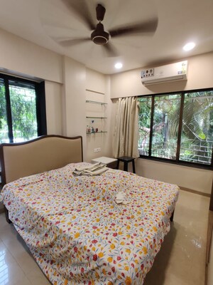 Bedroom in 2 BHK Apartment at Butter Cups Apartment, Bandra West – for Rent