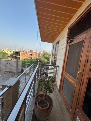 Balcony in 2.5 BHK Penthouse at Saurabh Niwas, Sector 40 – for Rent