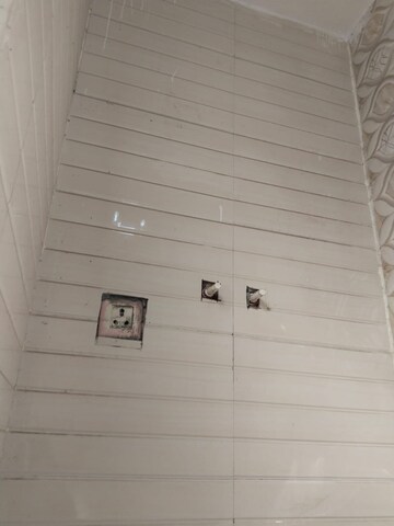 Bathroom in 2 BHK Builder Floor at Sector 46 – for Rent