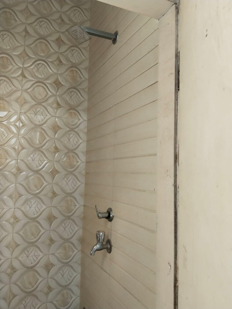 Bathroom, sector 46 2 Bedroom 1289 Sq.Ft. Builder Floor In Sector 46 Gurgaon 9681509