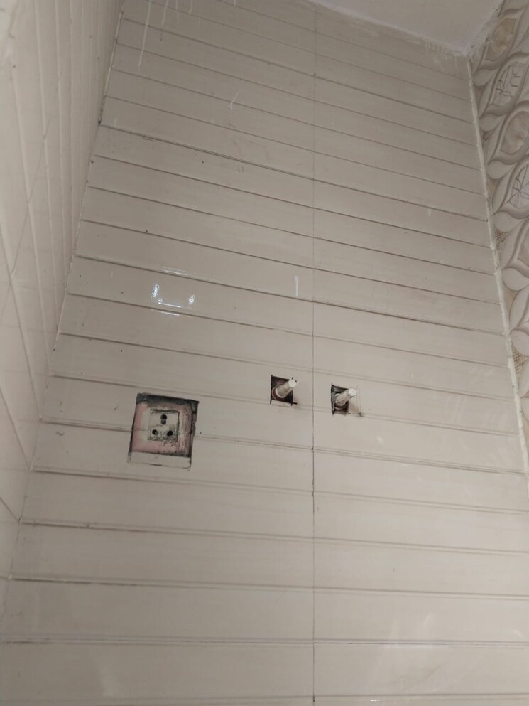 Bathroom, sector 38 2 Bedroom 1269 Sq.Ft. Builder Floor In Sector 38 Gurgaon 9681514