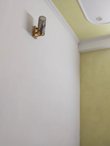 Furnished Amenities in 2 BHK Builder Floor at Sector 38 – for Rent