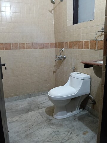 Bathroom in 2 BHK Builder Floor at Ansal Plaza Sector-23, Sector 23 – for Rent