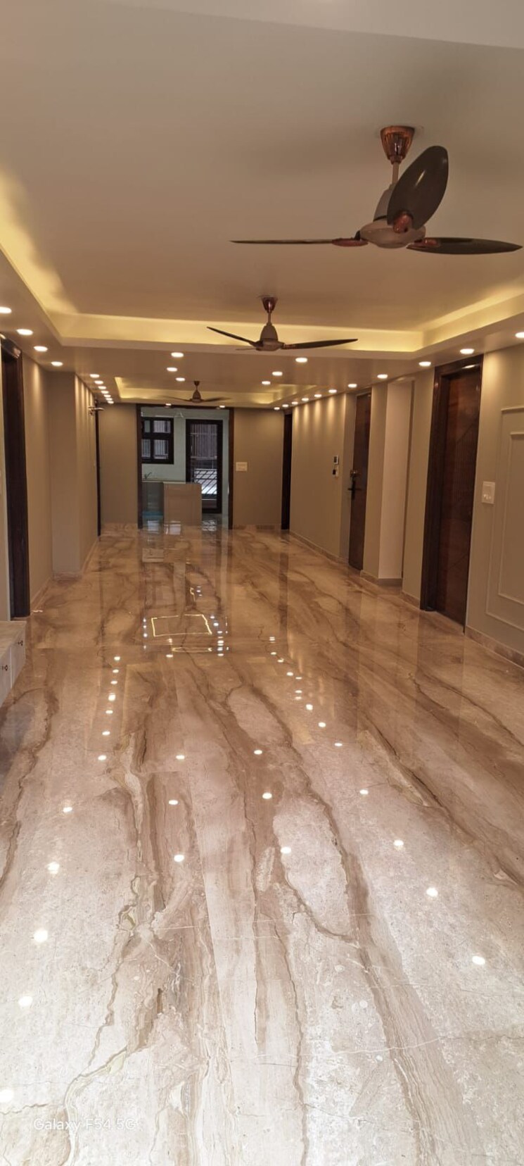Room, sector 23 3 Bedroom 1850 Sq.Ft. Builder Floor In Sector 23 Gurgaon 9681553