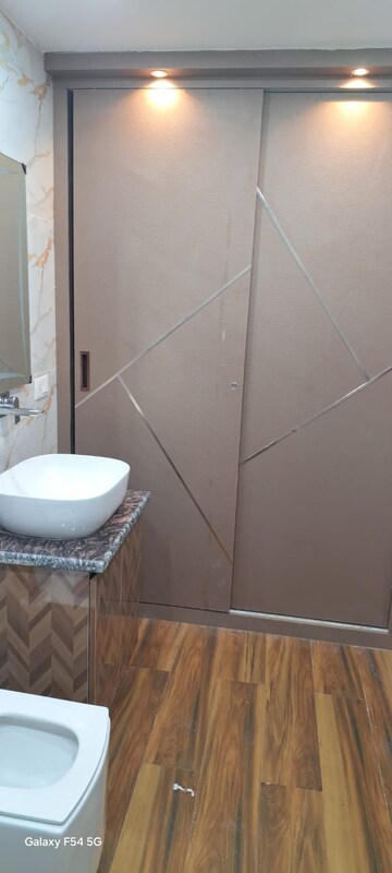 Furnished Amenities in 3 BHK Builder Floor at Sector 23 – for Rent