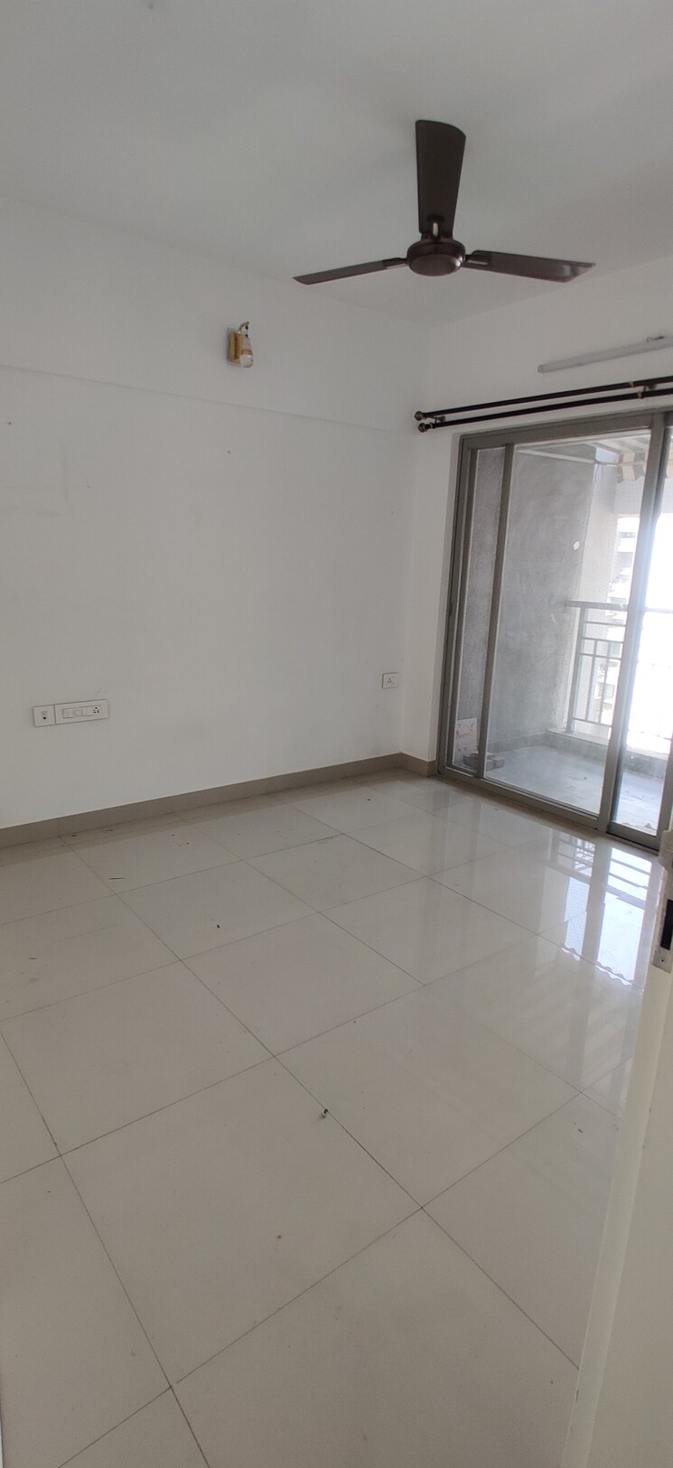 Attached Bathroom, bramhacorp-f-residences 3 Bedroom 1800 Sq.Ft. Apartment In Kalyani Nagar Pune 9681572