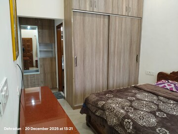 Bedroom in 2 BHK Builder Floor at Dalanwala – for Rent
