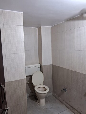 Bathroom in 1 BHK Builder Floor at Cassia Estate, Pi I And Ii Greater Noida – for Sale