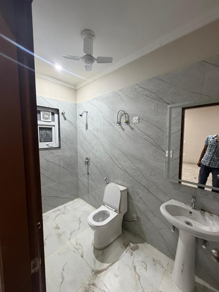 Master Bedroom, sector 23 1 Bedroom 650 Sq.Ft. Builder Floor In Sector 23 Gurgaon 9681591