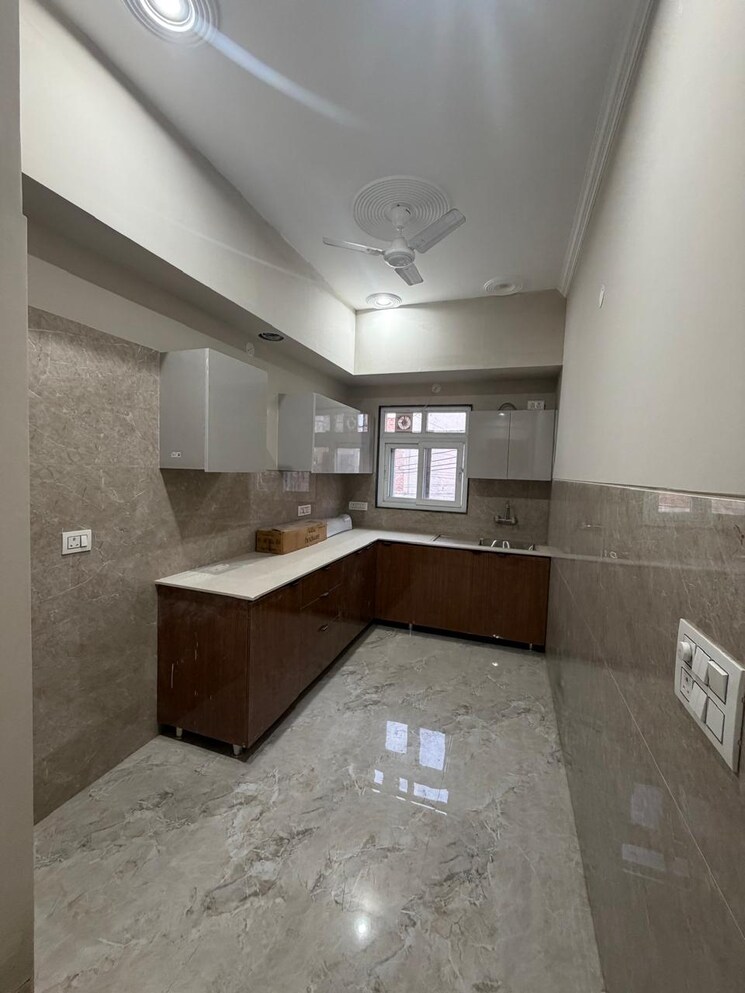 Kitchen, sector 23 1 Bedroom 650 Sq.Ft. Builder Floor In Sector 23 Gurgaon 9681591