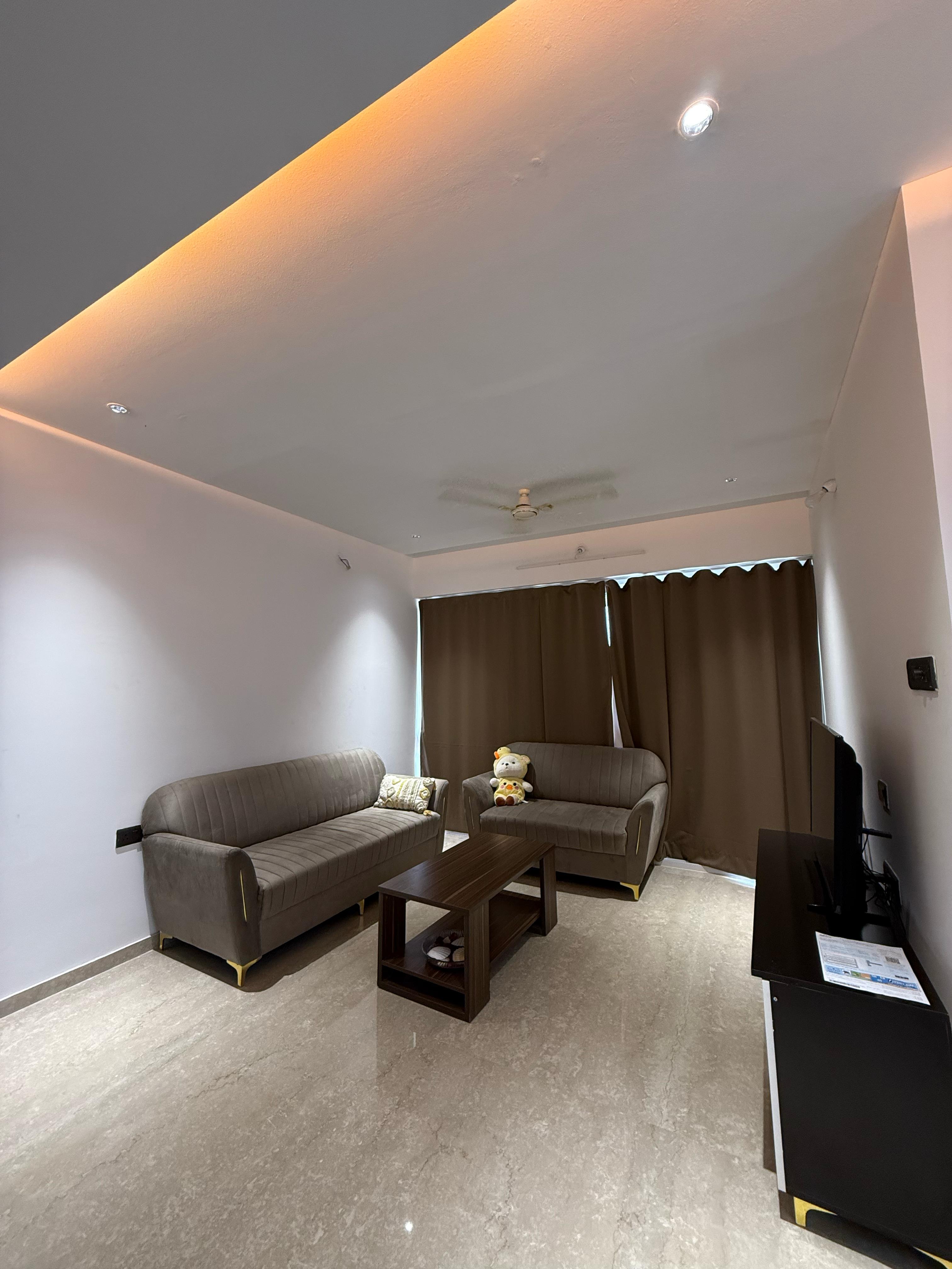 3 BHK + Servant Room Apartment For Rent in Golf Residency Yerawada