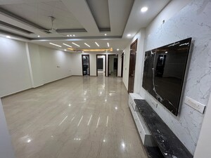 Kitchen in 3 BHK Builder Floor at Dharam Colony – for Rent