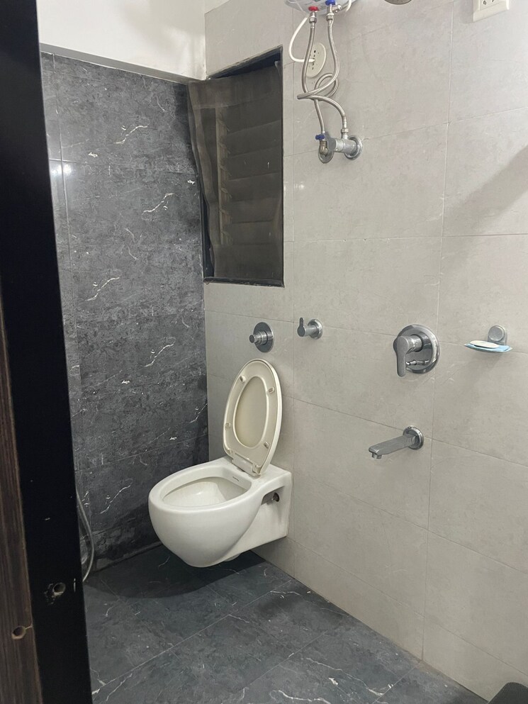 Bathroom, mayuresh-residency-mumbai 1 Bedroom 450 Sq.Ft. Apartment In Bhandup West Mumbai 9681598