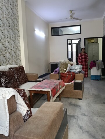 Living Room in 1 BHK Builder Floor at Palam Vihar – for Rent