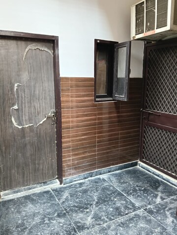 Bathroom in 1 BHK Builder Floor at Palam Vihar – for Rent