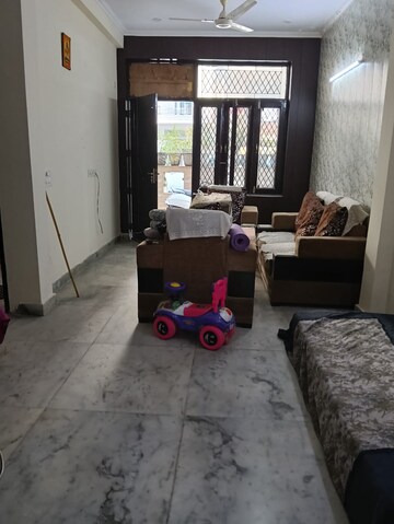 Parking in 1 BHK Builder Floor at Palam Vihar – for Rent