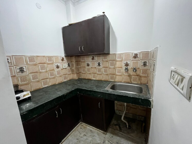Kitchen, saket 1 RK 350 Sq.Ft. Builder Floor In Saket Delhi 9681610