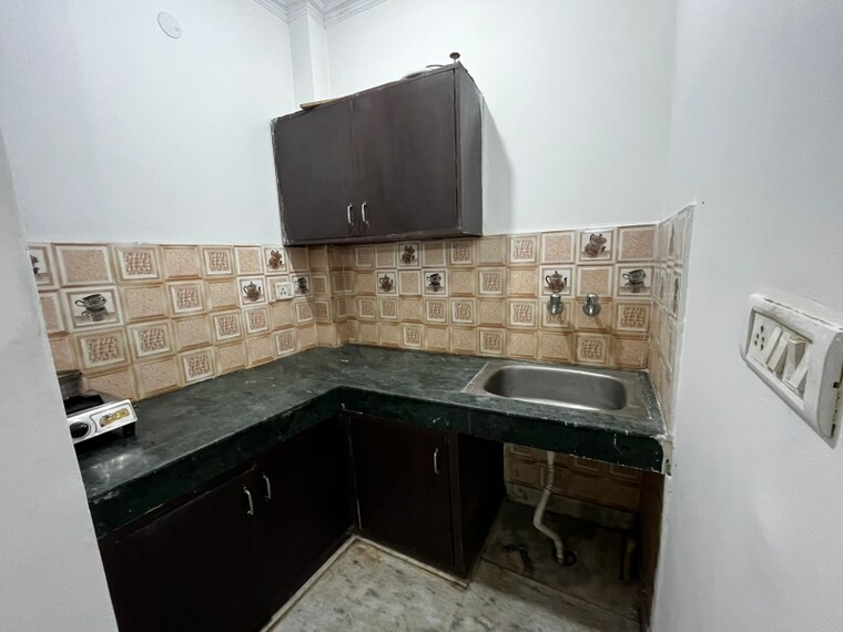 Kitchen, saket 1 RK 350 Sq.Ft. Builder Floor In Saket Delhi 9681610