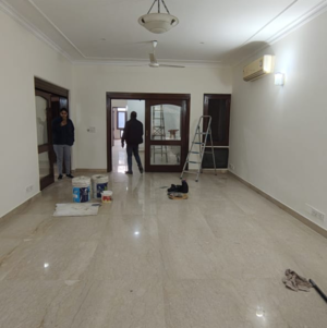 Room in 3.5 BHK Builder Floor at Boutique Residential Apartments A-10 3, Vasant Vihar – for Rent